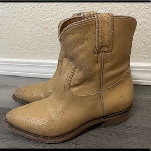 Frye Billy Short Sunflower Leather